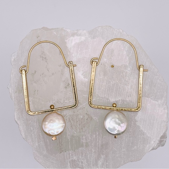New Anthropologie Gold Square Baroque Hoop Earrings - Picture 4 of 7